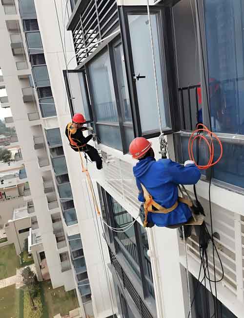 阳台漏水维修